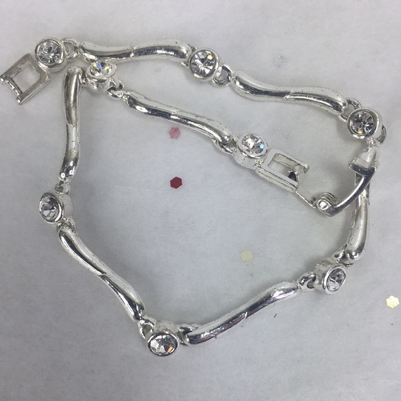 Crystal silver-tone bar link bracelet 7.5” - Picture 4 of 4